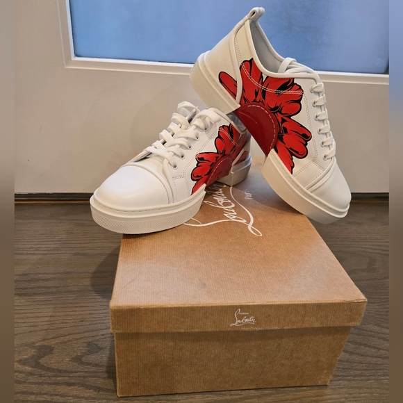 $1,150 Christian Louboutin Shun Sudo Adolon Jr. Button Flower Sneaker EU43 US 10 - Picture 6 of 8